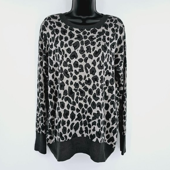 Isaac Mizrahi New York Sweater M Grey Leopard Print Long Sleeve Ribbed Trim Chic - Picture 1 of 10